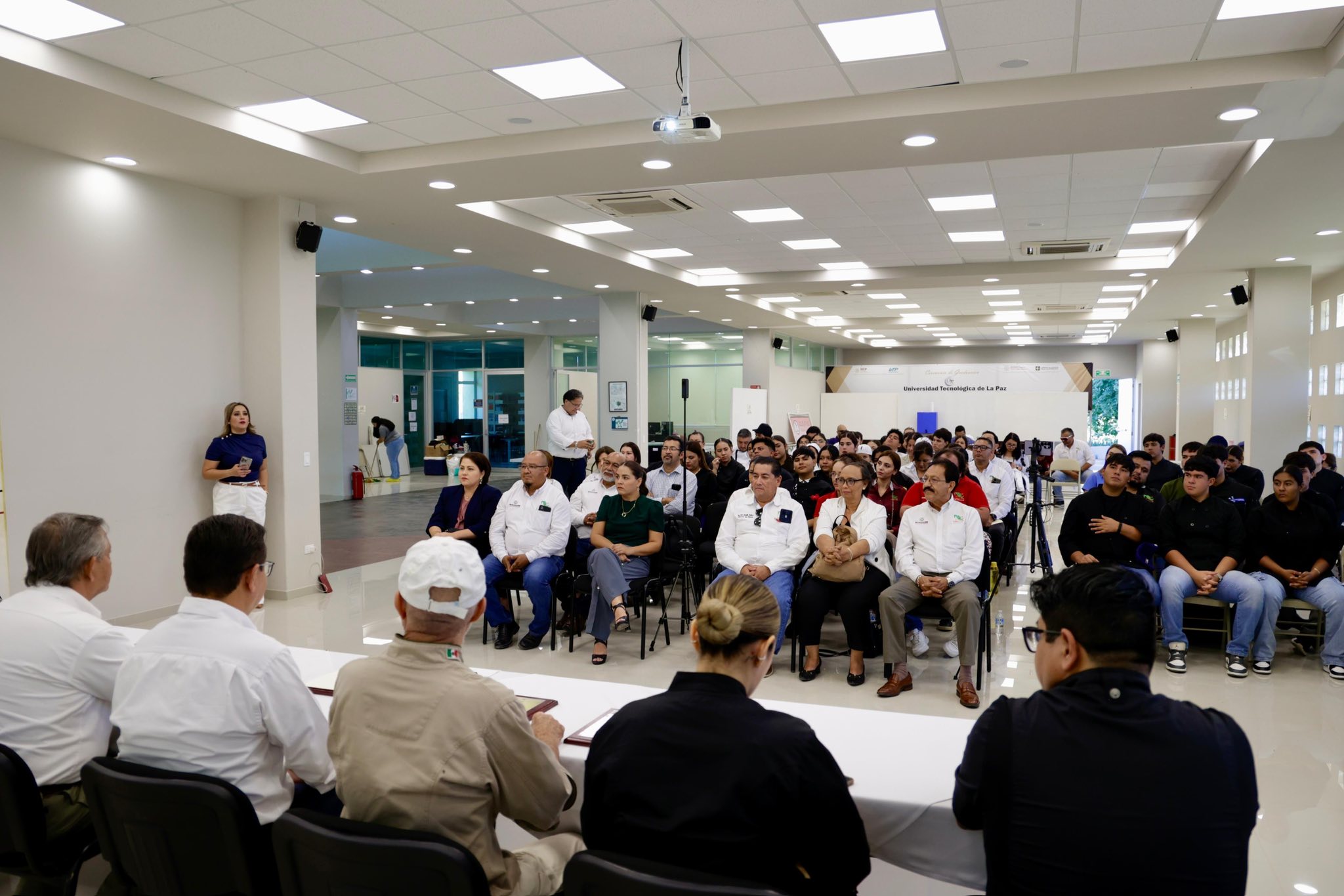 Concurso CECyTE Chef 2025 - Imagen 8