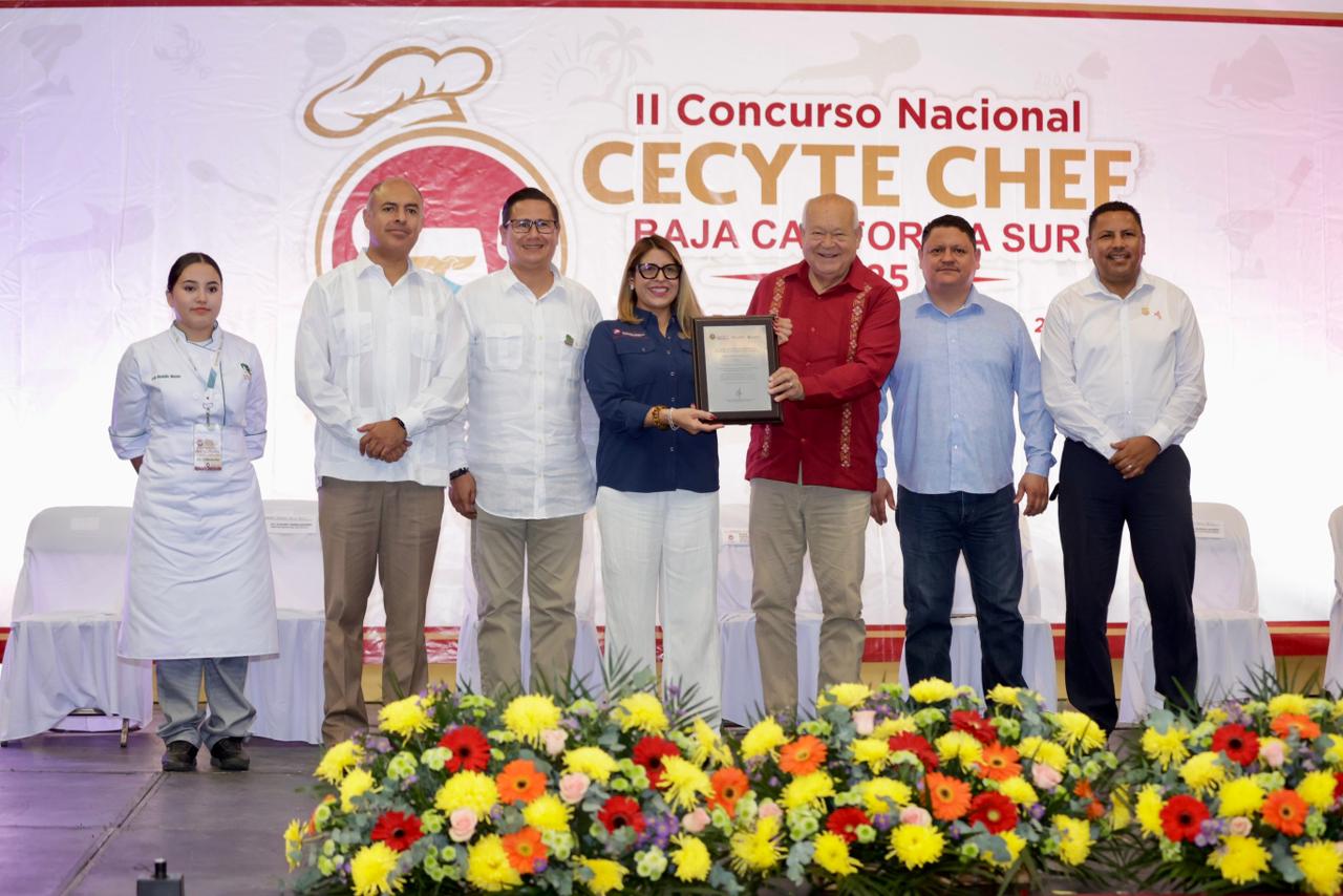CECyTEBCS RECIBE ACREDITACIÓN COMO ENTIDAD CERTIFICADORA POR PARTE DEL CONOCER