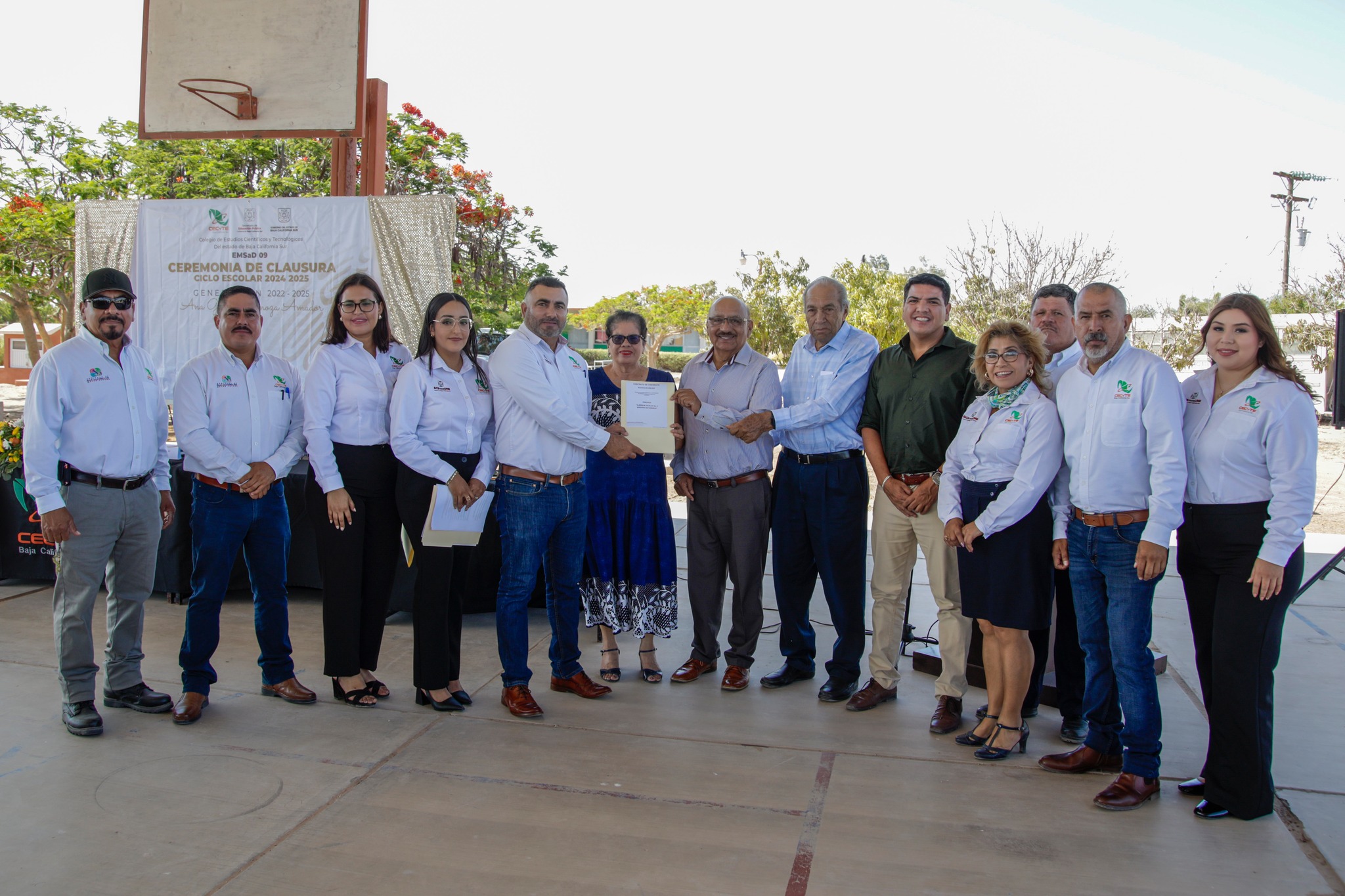Entrega de comodato al EMSaD 09 Benito Juárez