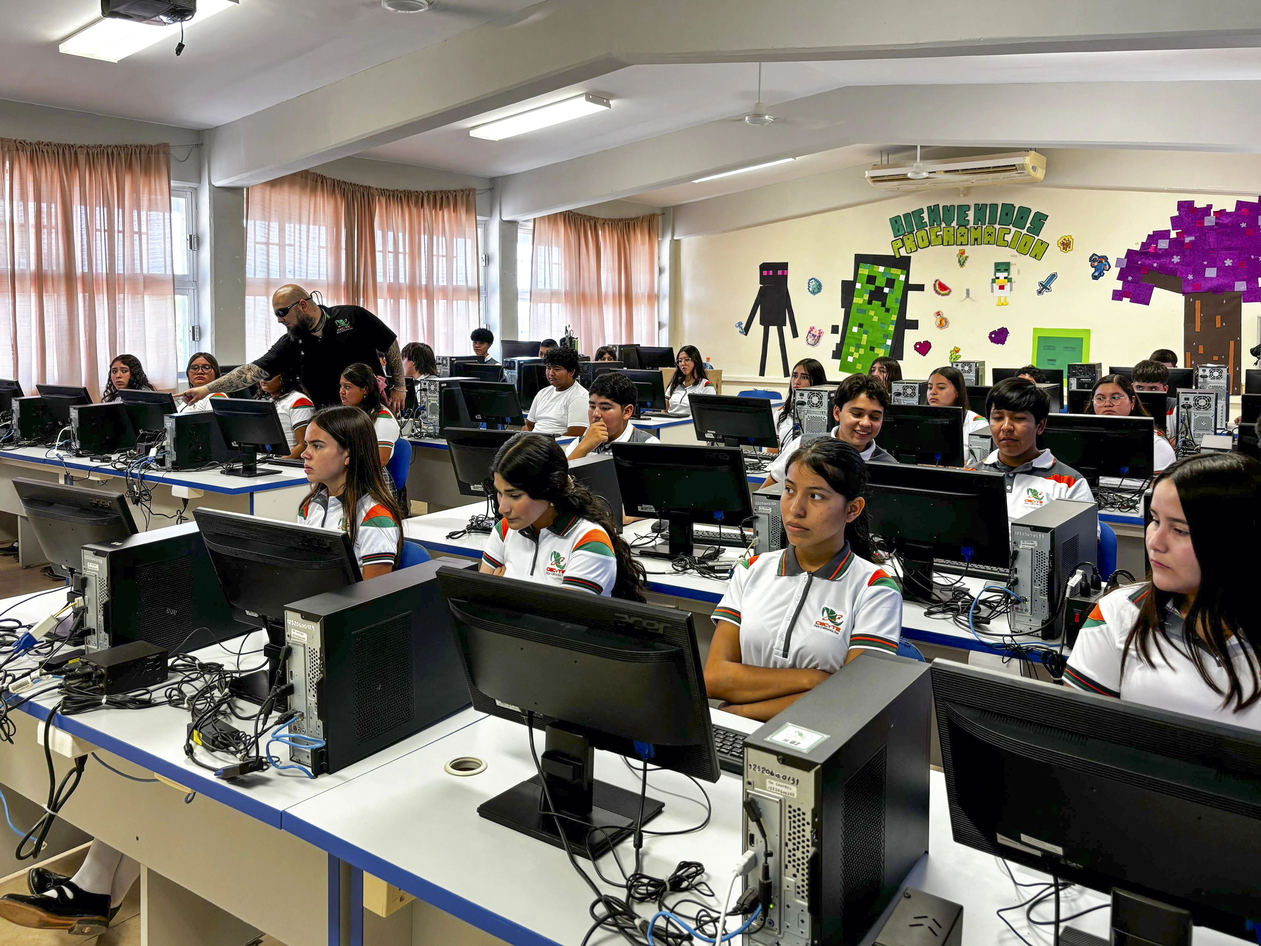 clausura_cecyt04-2025