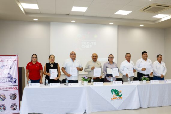 FIRMA DE CONVENIOS ENTRE CECYTEBCS, UTLP Y CANIRAC PARA EL FORTALECIMIENTO EDUCATIVO