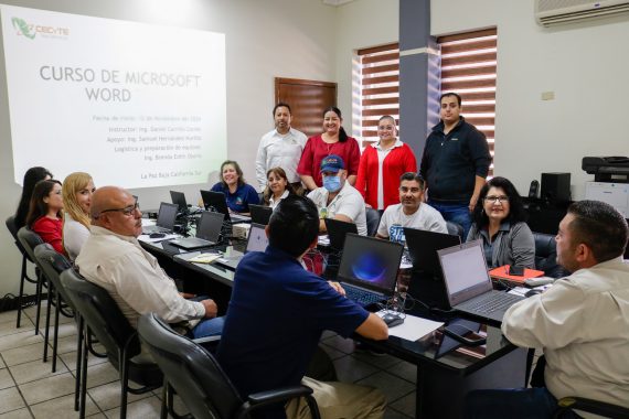 INICIA CAPACITACIÓN EN PAQUETERÍA INFORMÁTICA EN CECYTE BCS